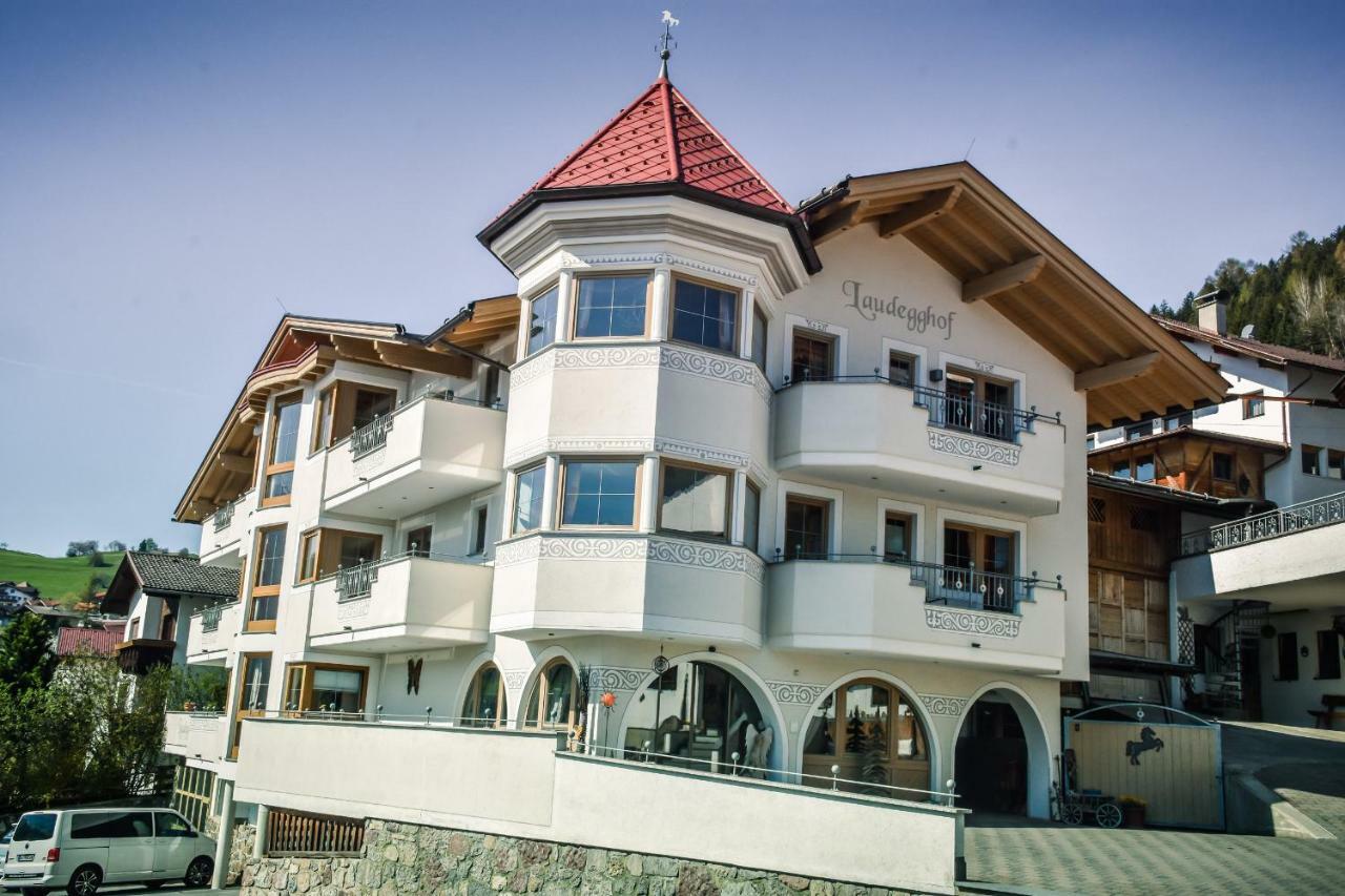 Laudegghof Ladis Inklusive Sommer Bergbahnticket Exterior photo